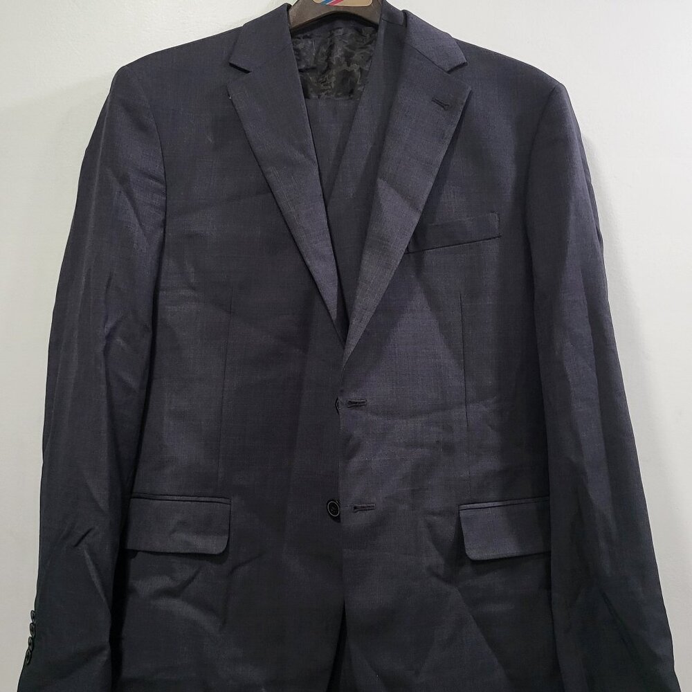 Slim Fit 3Piece Suit 42 Regular/ 36 Waist
